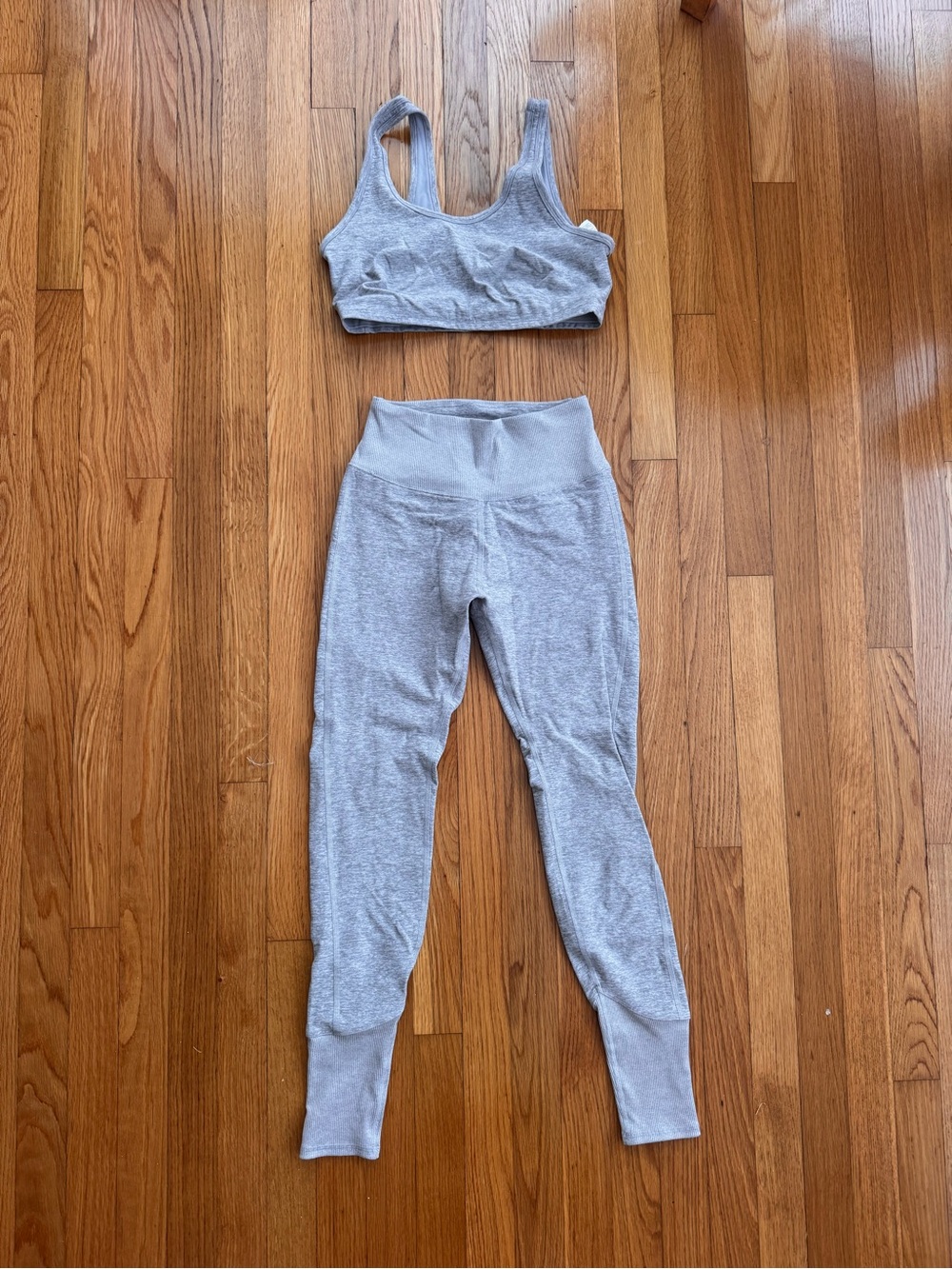 NWOT Alo High-Waist Leggings & Sports Bra Set -